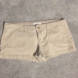 🦋Hollister women’s stretch twill shorts